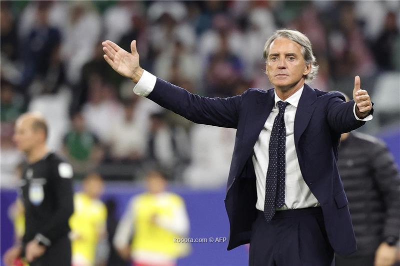 الضغوطات تنهش مانشيني.. هل يعود سلمان الفرج إلى المنتخب السعودي؟