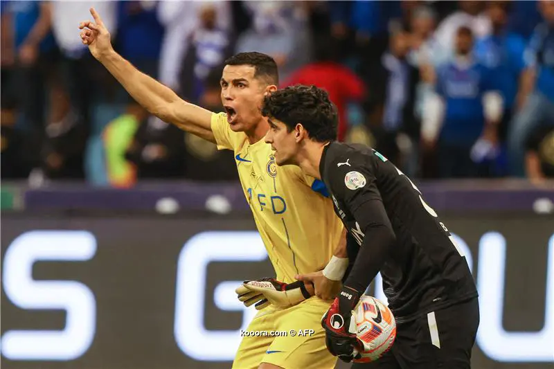 رسميا.. تحديد موقف حارس الهلال ياسين بونو من المشاركة في ديربي الرياض
