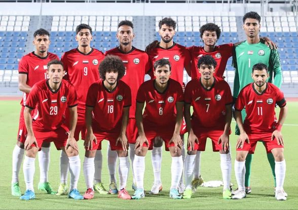 المنتخب اليمني الأول يغادر الى ماليزيا لإقامة معسكر خارجي تحضيرا لخليجي الكويت