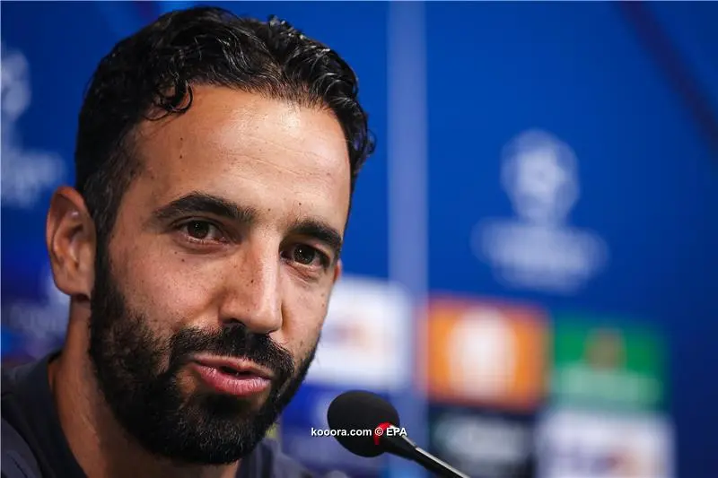 البرتغالي أموريم.. بين نجاح مورينيو وفشل فيلاش بواش