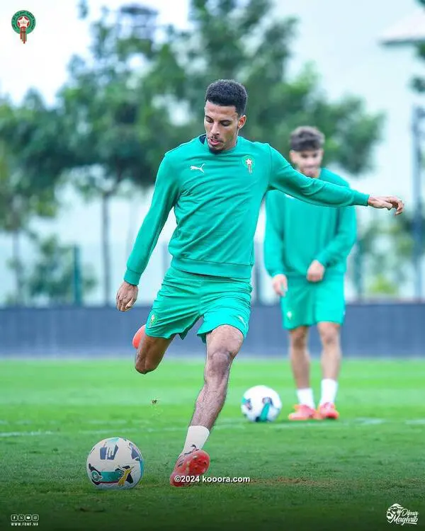 النجم المغربي أوناحي يطمئن الركراكي قبل رحلة الجابون