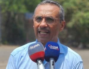 زيد النهاري يكتب عن ” الشطار ..اتباع واصدقاء رئيس اتحاد كرة القدم!