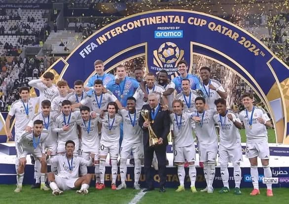بثلاثية سهلة.. ريال مدريد يتوج بطلا لكأس إنتركونتننتال في قطر