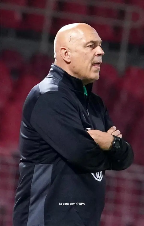 السويسري جروس يصل القاهرة للاتفاق على قيادة نادي الزمالك