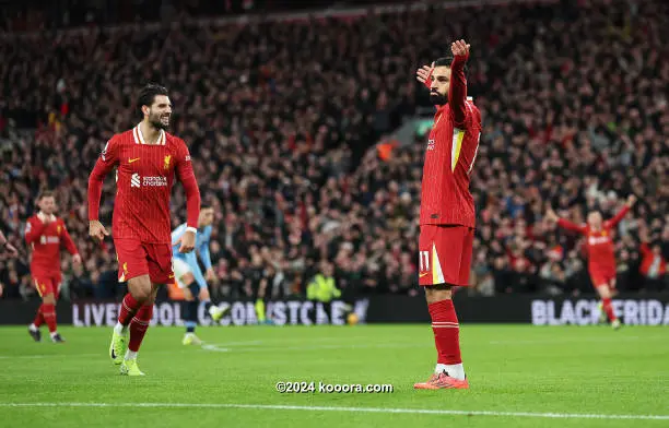 جمهور ليفربول يواصل دعم النجم محمد صلاح ضد إدارة ناديه