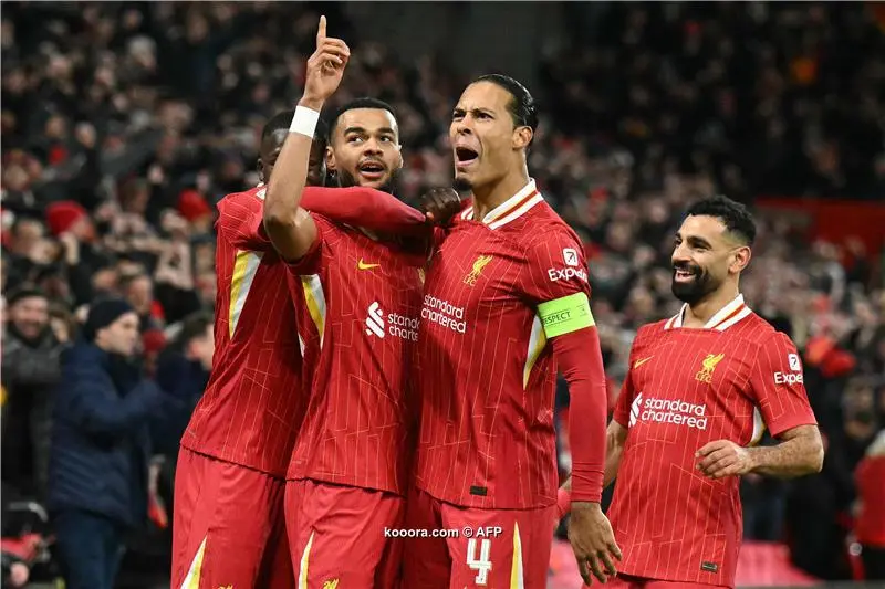 ليفربول يقدم عرضا لفان دايك.. ومحمد صلاح في الطريق