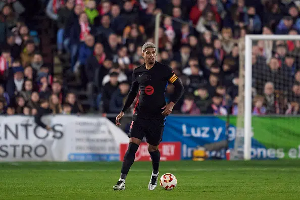 الدوري الإنجليزي يجذب أراوخو خارج حدود برشلونة