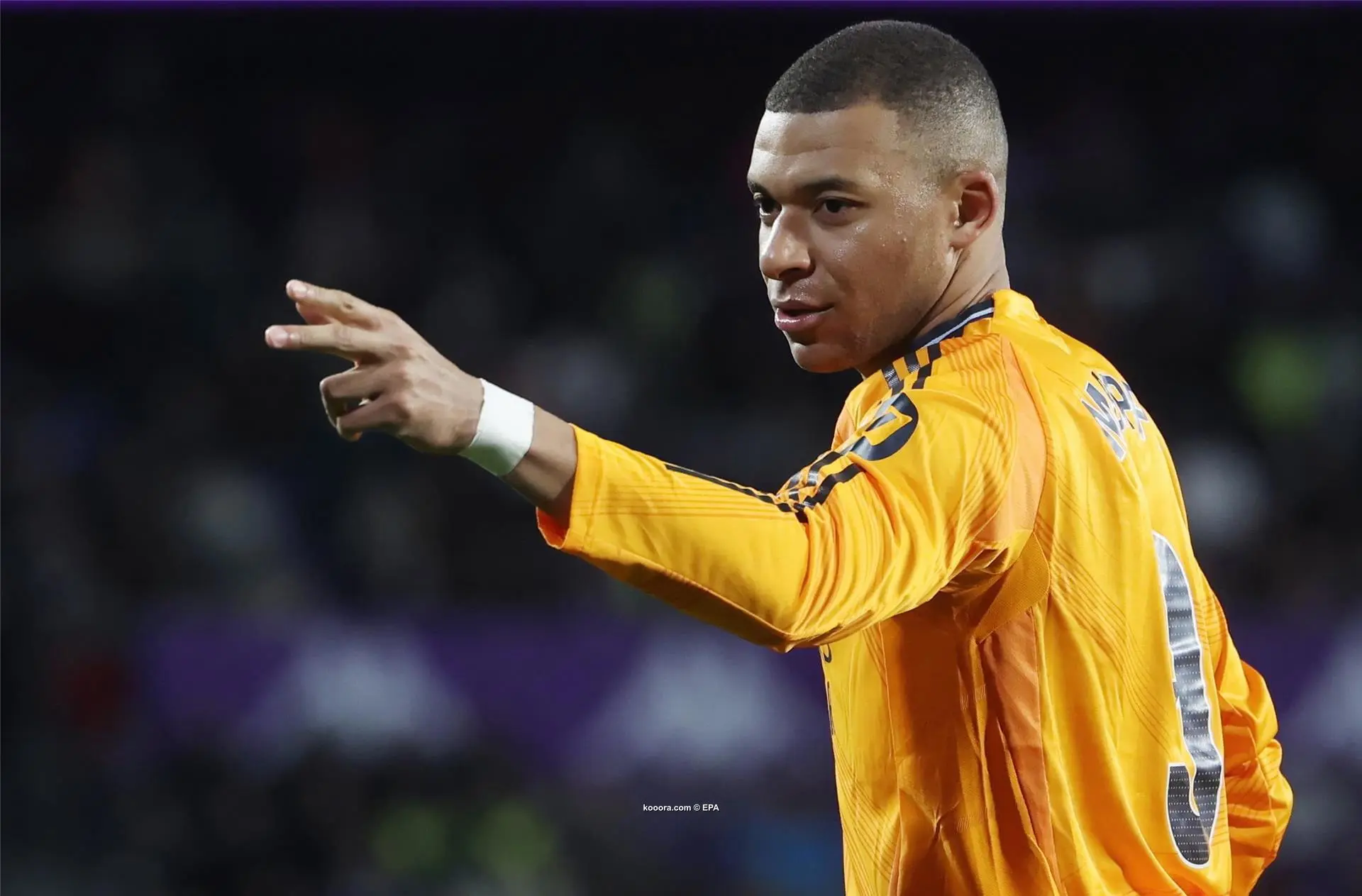 أكبر من مبابي.. فينيسيوس يفرض شرطه على ريال مدريد