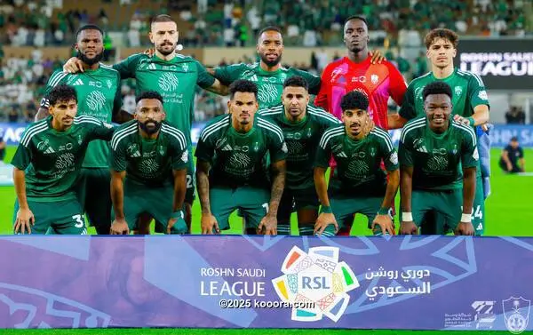 أهلي جدة يحتفظ بنجمه لمدة عامين