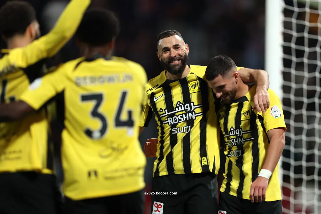 قبل الكلاسيكو.. صديق بنزيما يشعل غضب جماهير الهلال