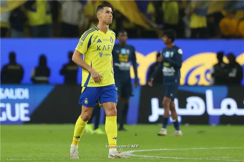 لاعب الاتحاد السابق: يجب عدم استخدام ميسي لاستفزاز رونالدو