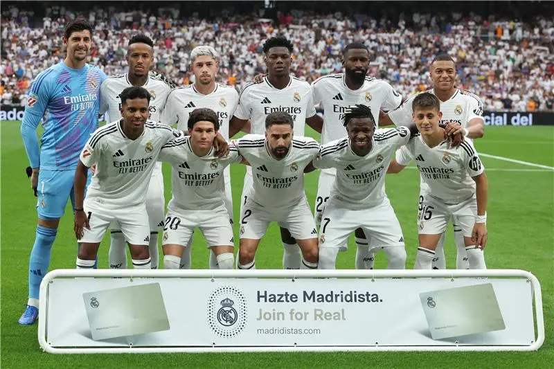لاعب برشلونة السابق: ريال مدريد الأفضل في العالم