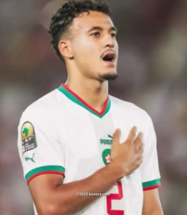 مدرب المغرب يستقر على ضم مدافع إسبانيول لمعسكر مارس