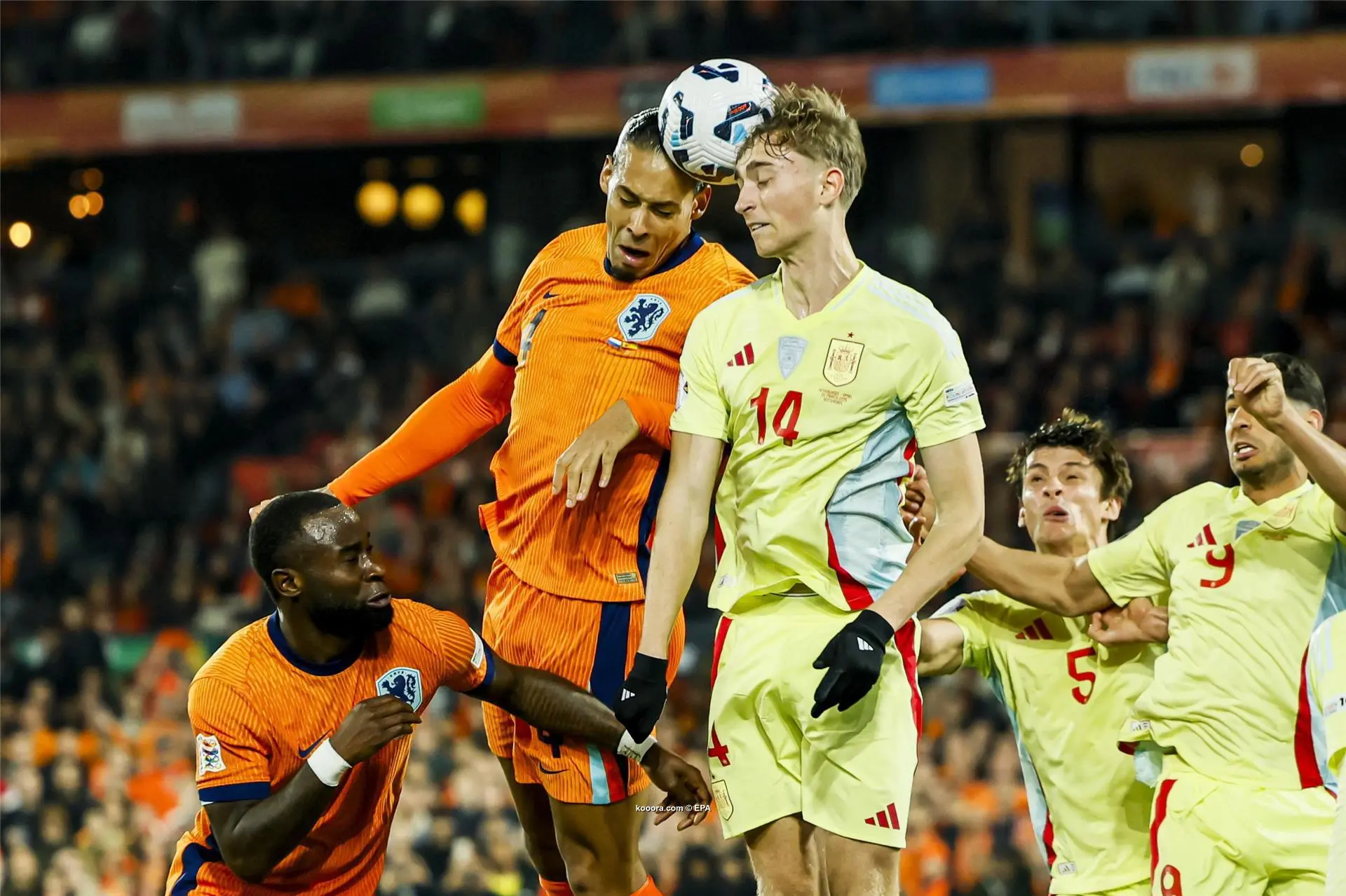  منتخب إسبانيا يفرض الصمت في هولندا ويخطف تعادلا قاتلا