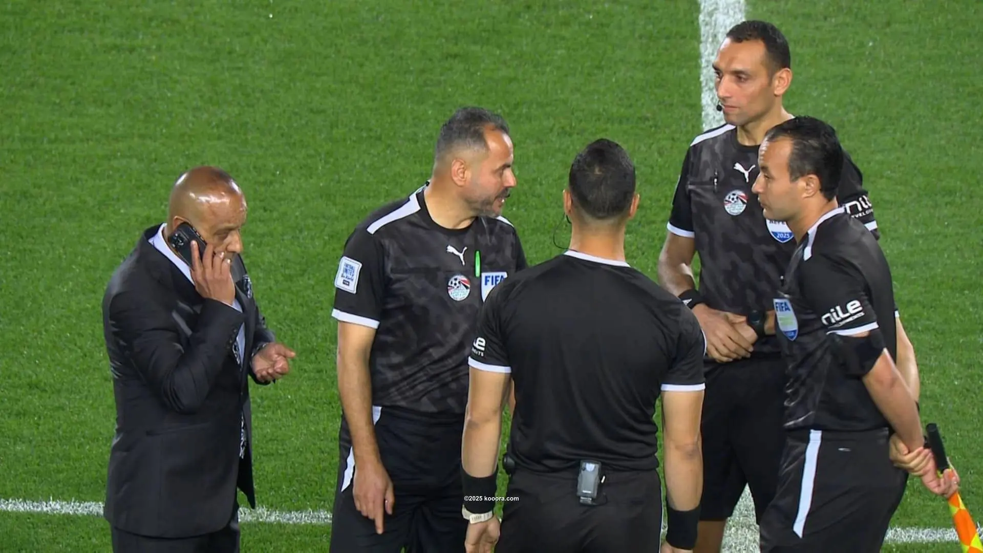 الأهلي المصري ينسحب من القمة امام الزمالك.. وعقوبة صارمة بانتظاره