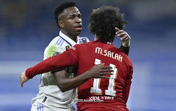 بقيادة محمد صلاح وفينيسيوس.. 6 نجوم على طاولة الدوري السعودي