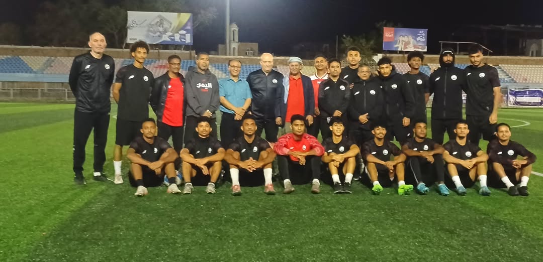 مدير عام مكتب الشباب والرياضة بتعز يزور معسكر المنتخب اليمني الأول قبيل مشاركته الخارجية