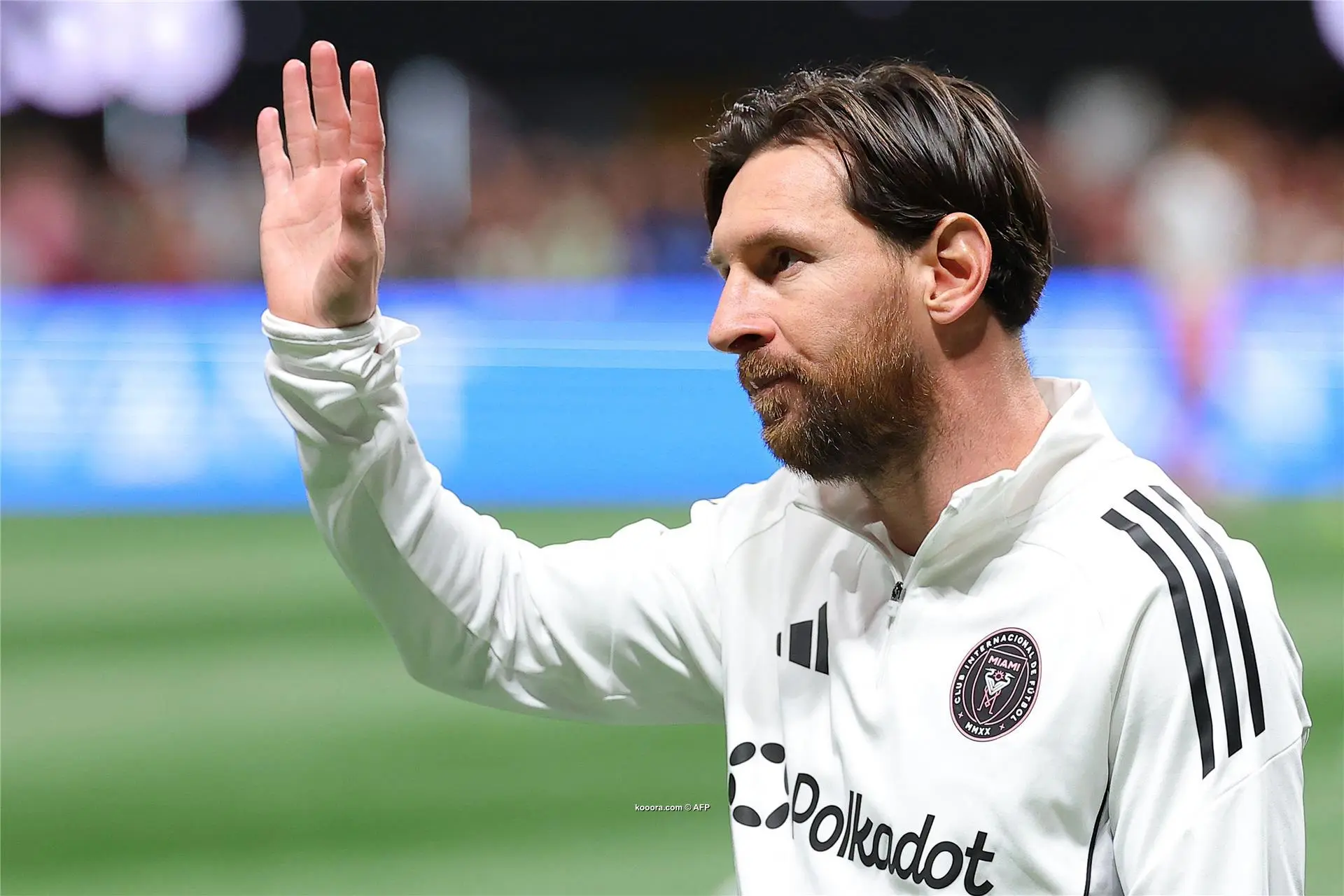 النجم الارجنتيني ميسي يفاجئ جماهير التنس في ميامي