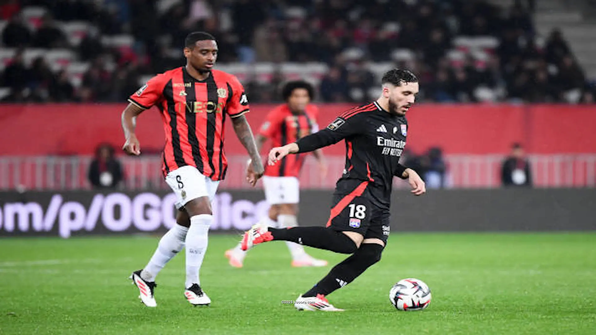 ليون يوقف تقدم نيس في الدوري الفرنسي