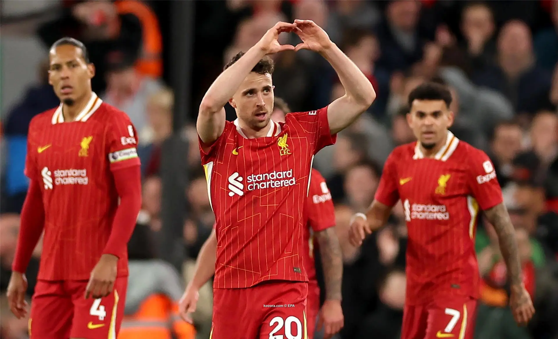 ليفربول يفوز على ايفرتون ويقترب من ضمان إحراز لقب الدوري الإنجليزي الممتاز