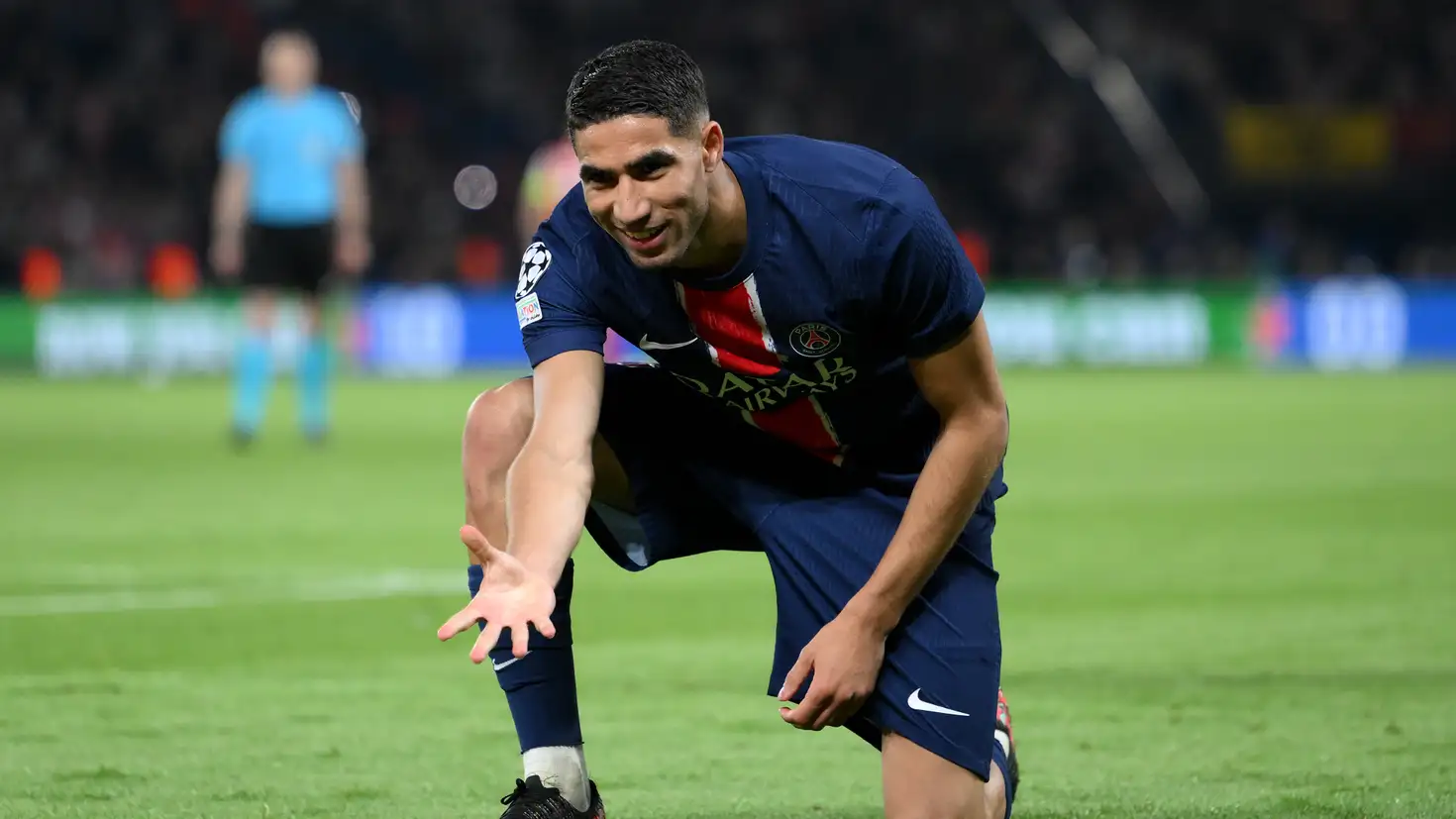 بسلاح بيلينجهام.. هل تصيب رصاصة اشرف حكيمي إنجازًا فشل فيه محمد صلاح؟