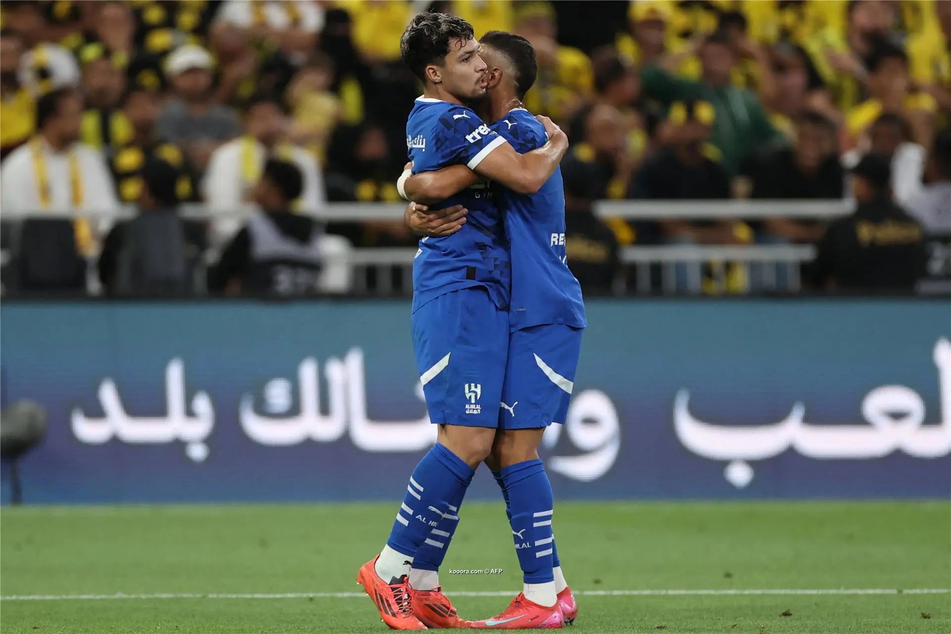 مدرب الهلال السعودي يحسم موقف ليوناردو من لقاء العروبة
