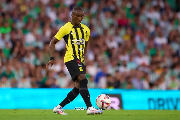 الفرنسي موسى ديابي.. غائب حاضر مع الاتحاد في مباراة التتويج بلقب الدوري السعودي للمحترفين