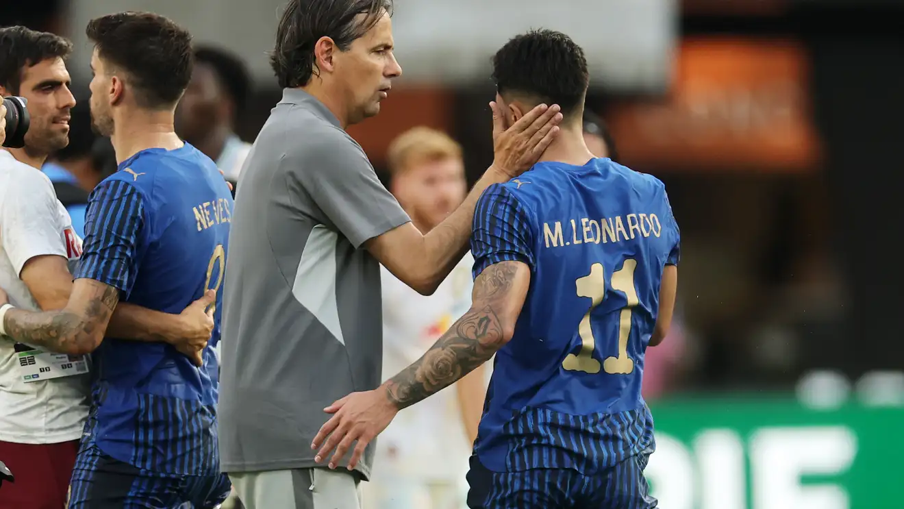 طلبات إنزاجي.. 3 صفقات على طاولة الهلال السعودي