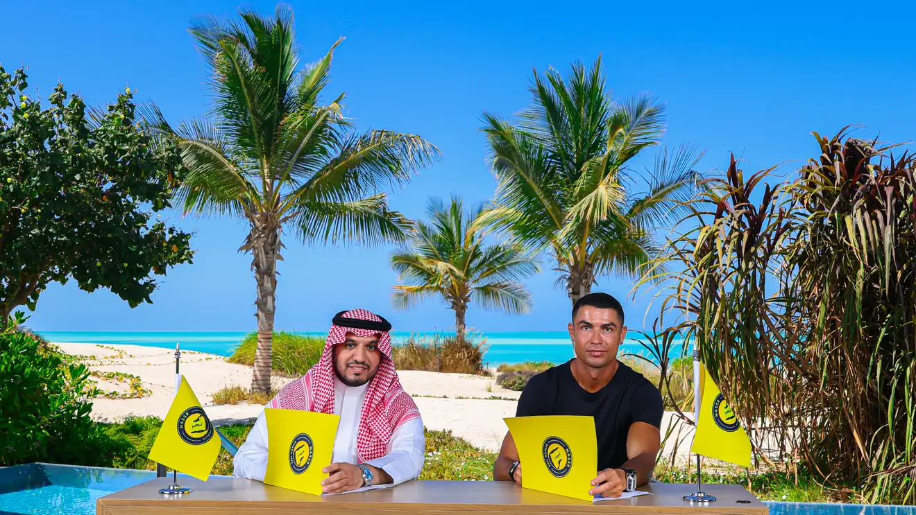 رونالدو: أنا برتغالي أنتمي للسعودية