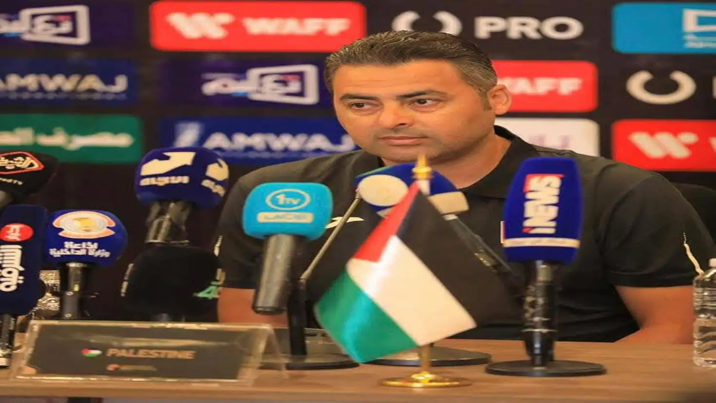 مدرب فلسطين يتوعد عمان بمواجهة تاريخية