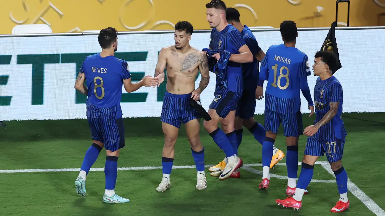 نبوءة “ميدو” التاريخية عن الهلال السعودي تتحقق