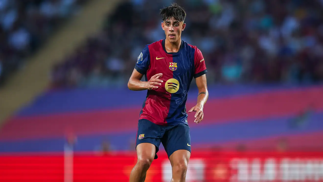 بيرنال لاعب برشلونة : لمس الكرة بعد عام شعور لا يوصف