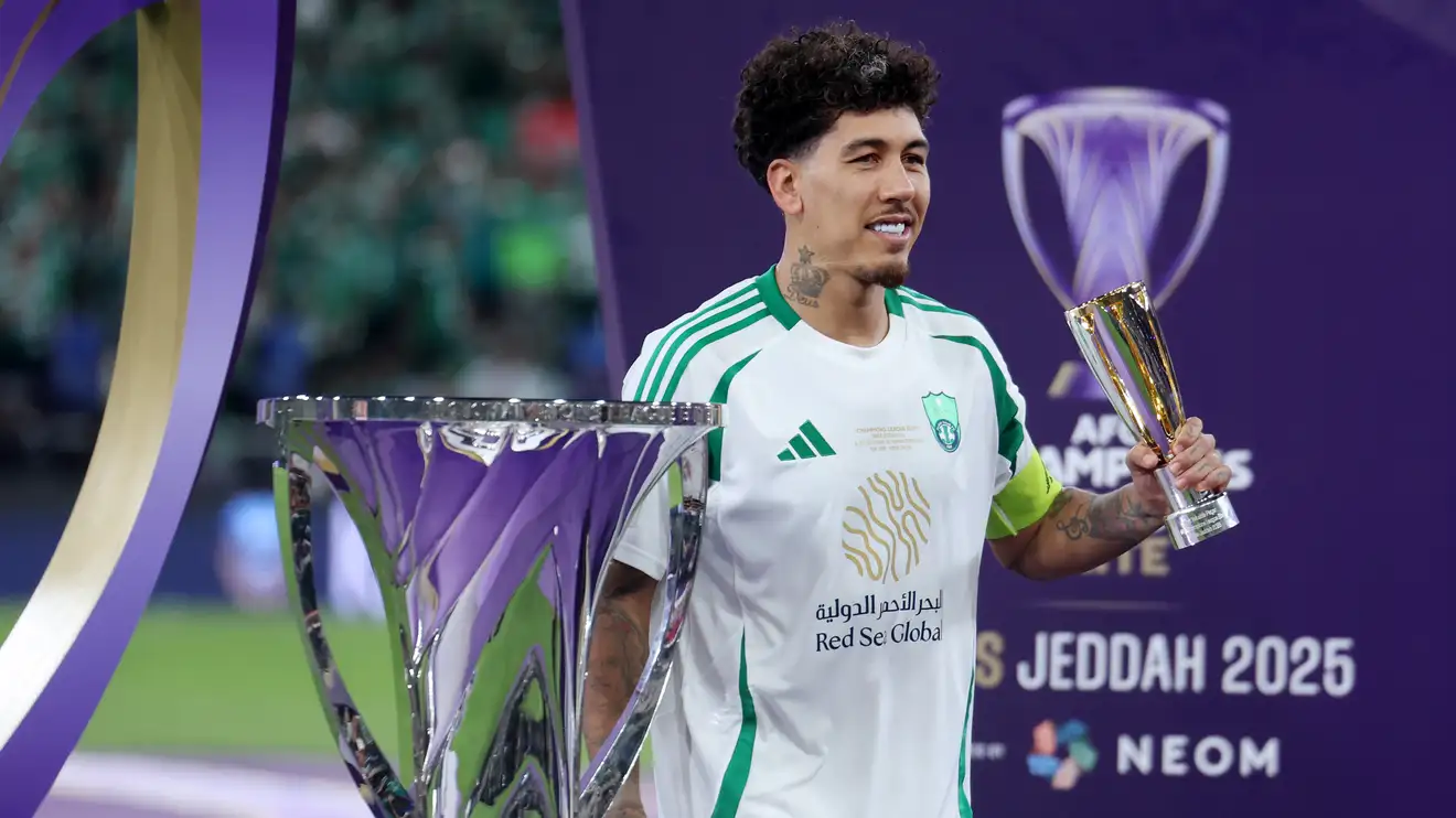 فيرمينو.. ساحر برازيلي هزم الصعوبات وتوج ملكًا لقلعة الكؤوس