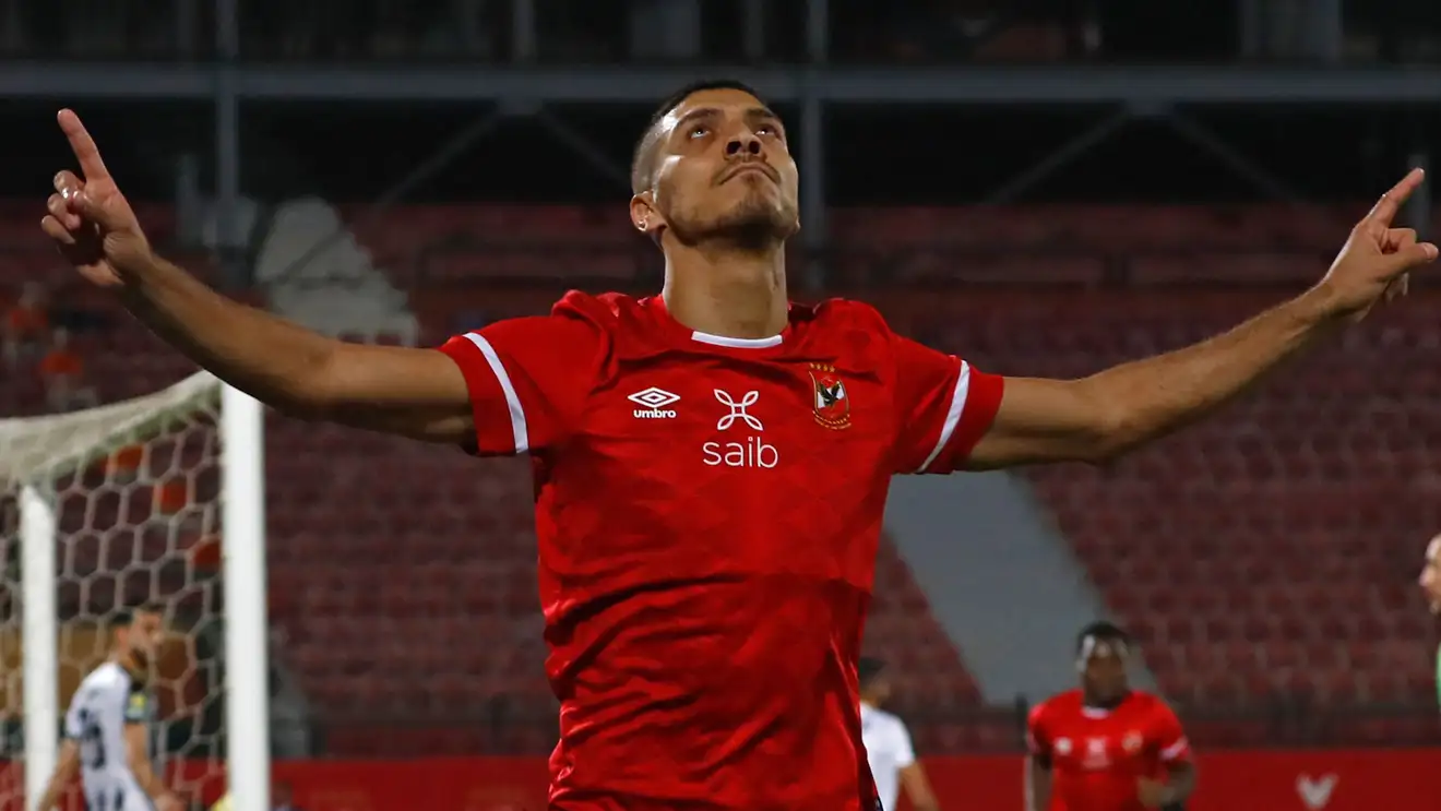 الأهلي المصري يستعيد المهاجم محمد شريف