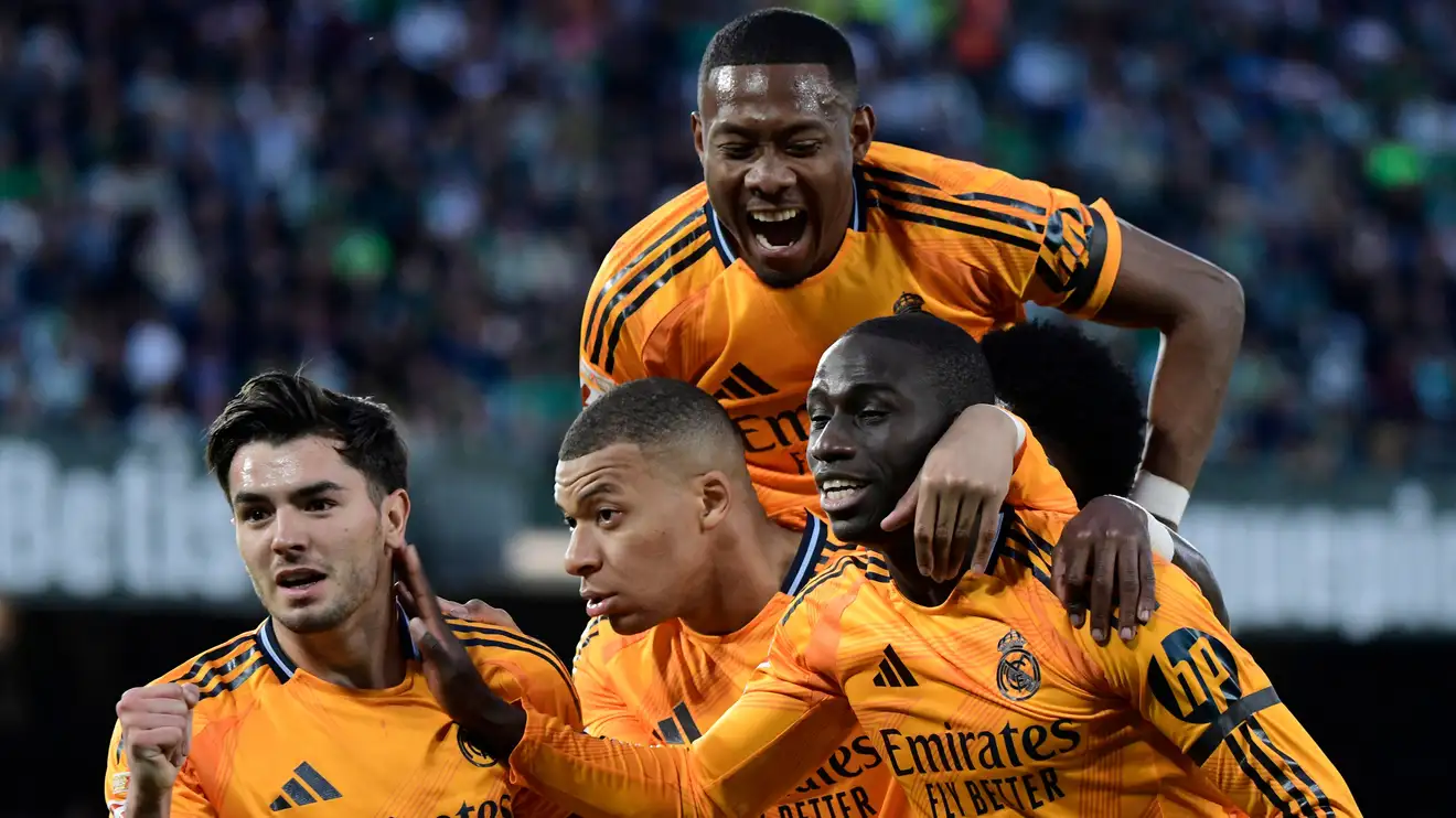 ريال مدريد يطلب 14 مليونا لبيع ميندي