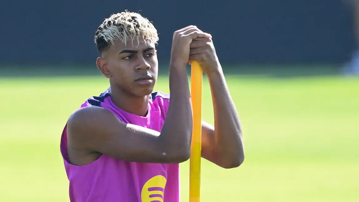 لاعب فرنسا السابق يفتح النار على يامال: انتظر أيها الوغد!