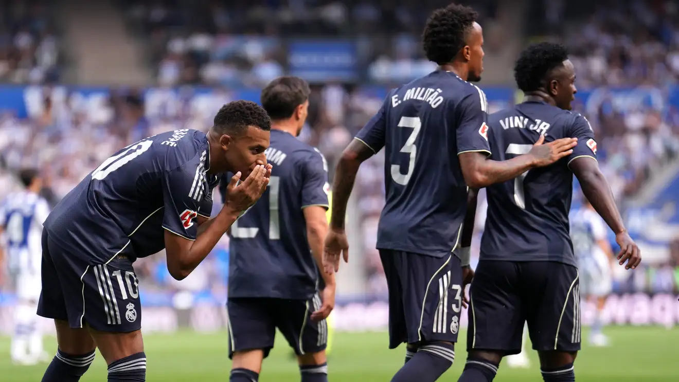 مبابي وألابا وسيبايوس.. أجواء معقدة في غرفة ملابس ريال مدريد