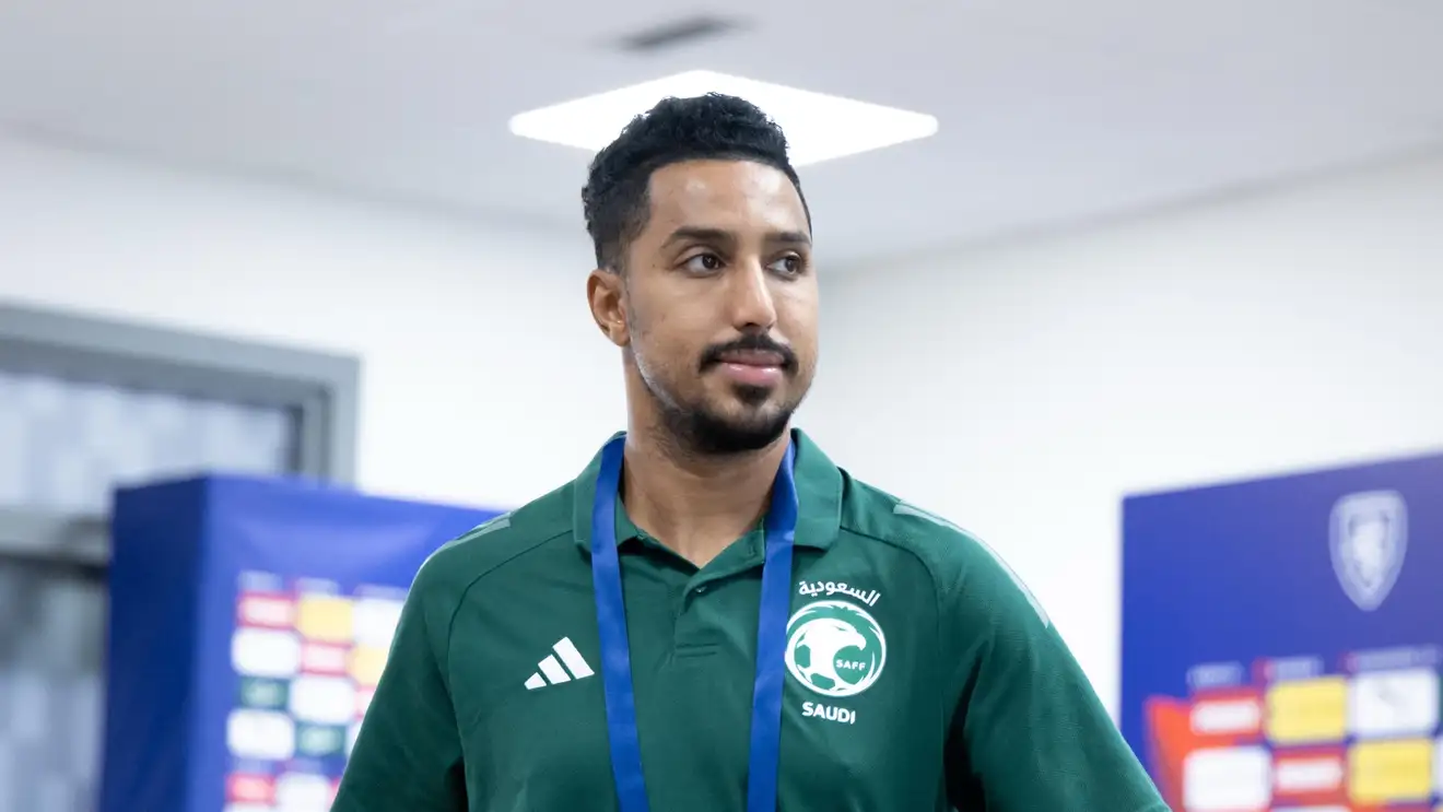 سالم الدوسري يقود المنتخب السعودي أمام التشيك