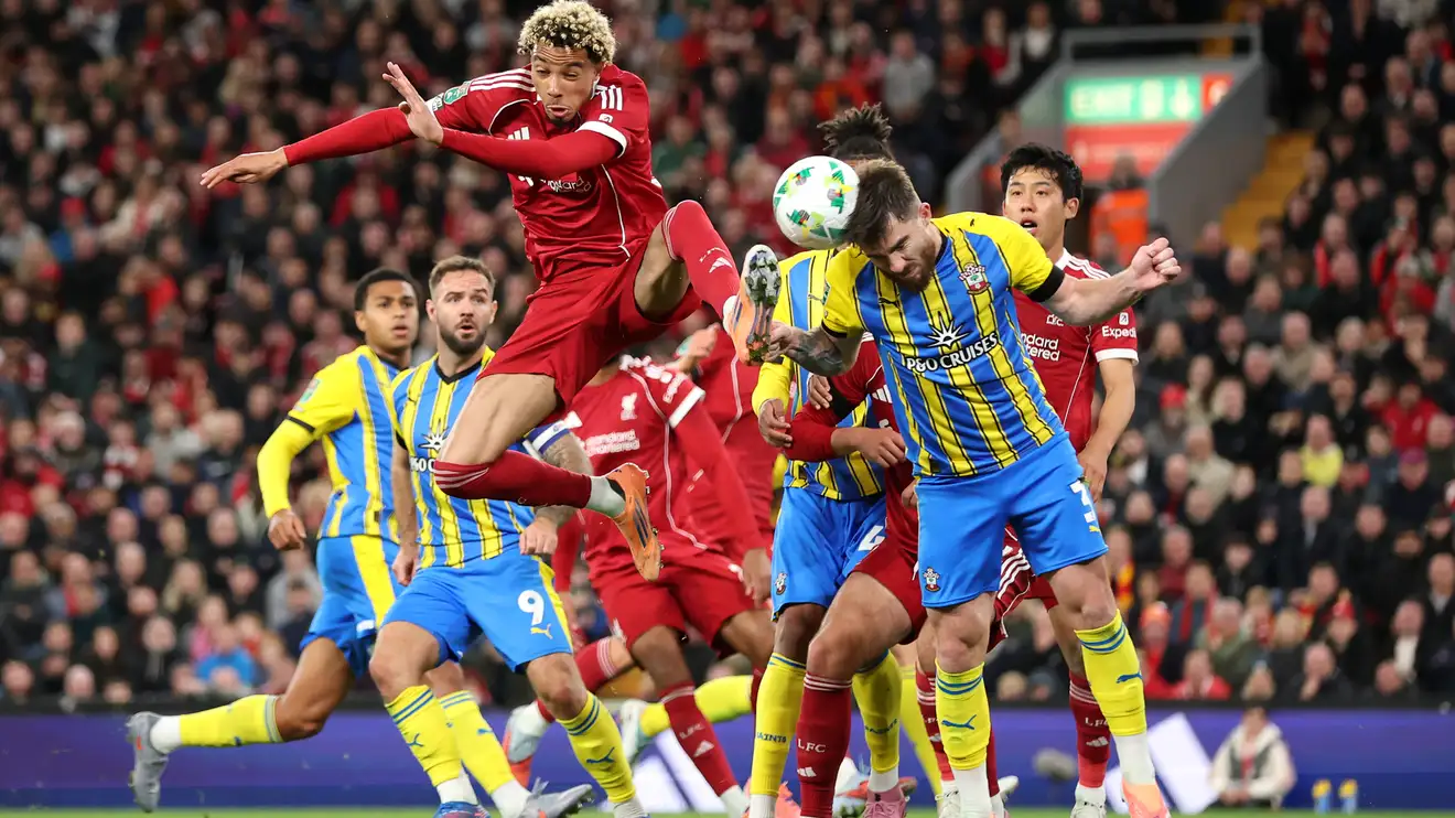 ليفربول يتجنب مفاجآت كأس الرابطة بعبور ساوثهامبتون