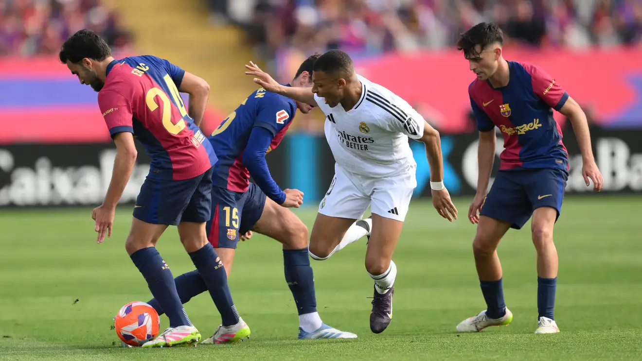 تشكيل الكلاسيكو المتوقع:برشلونة مثقل بالغيابات.. وهجوم ريال مدريد كامل العدد