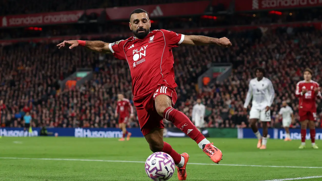 الانجليزي كاراجر يدعو لتهميش محمد صلاح.. وكين يهاجم فان دايك