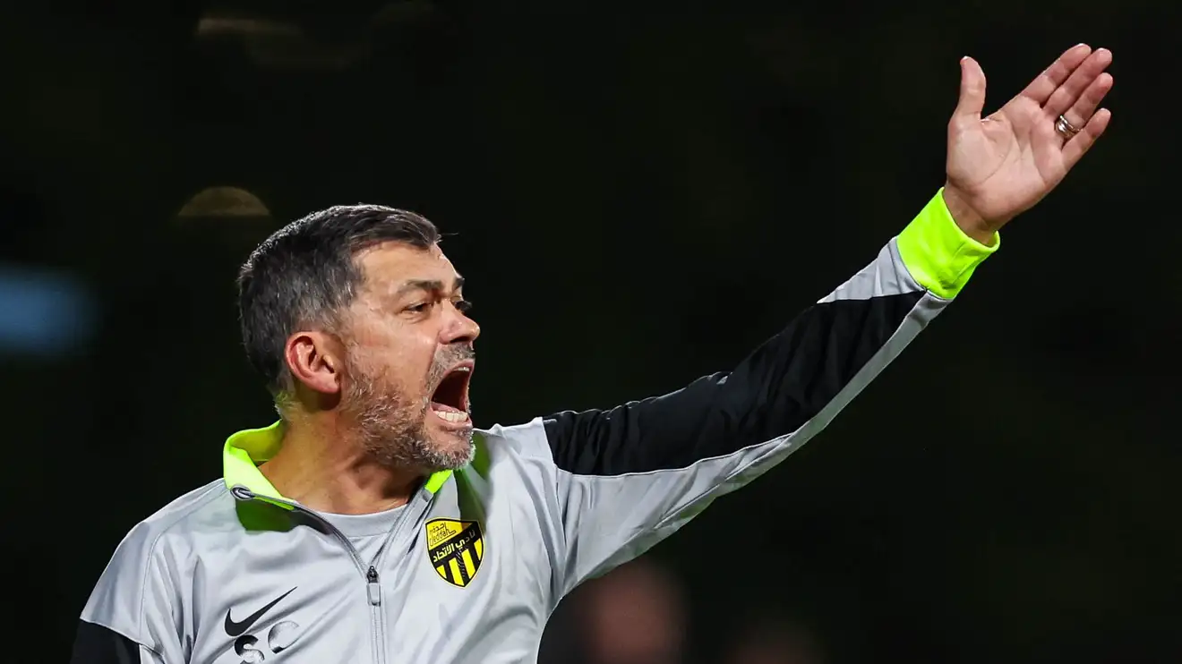البرتغالي كونسيساو: فقدنا روح الاتحاد.. وطرد فابينيو غير صحيح !!
