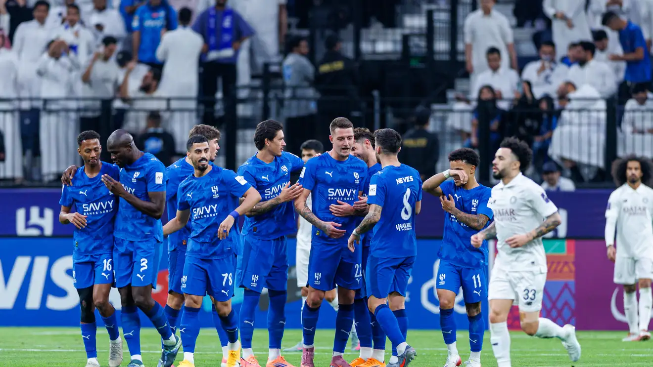 النجم السعودي سامي الجابر: دكة الهلال ضعيفة.. وكلمة “المواليد” كارثة