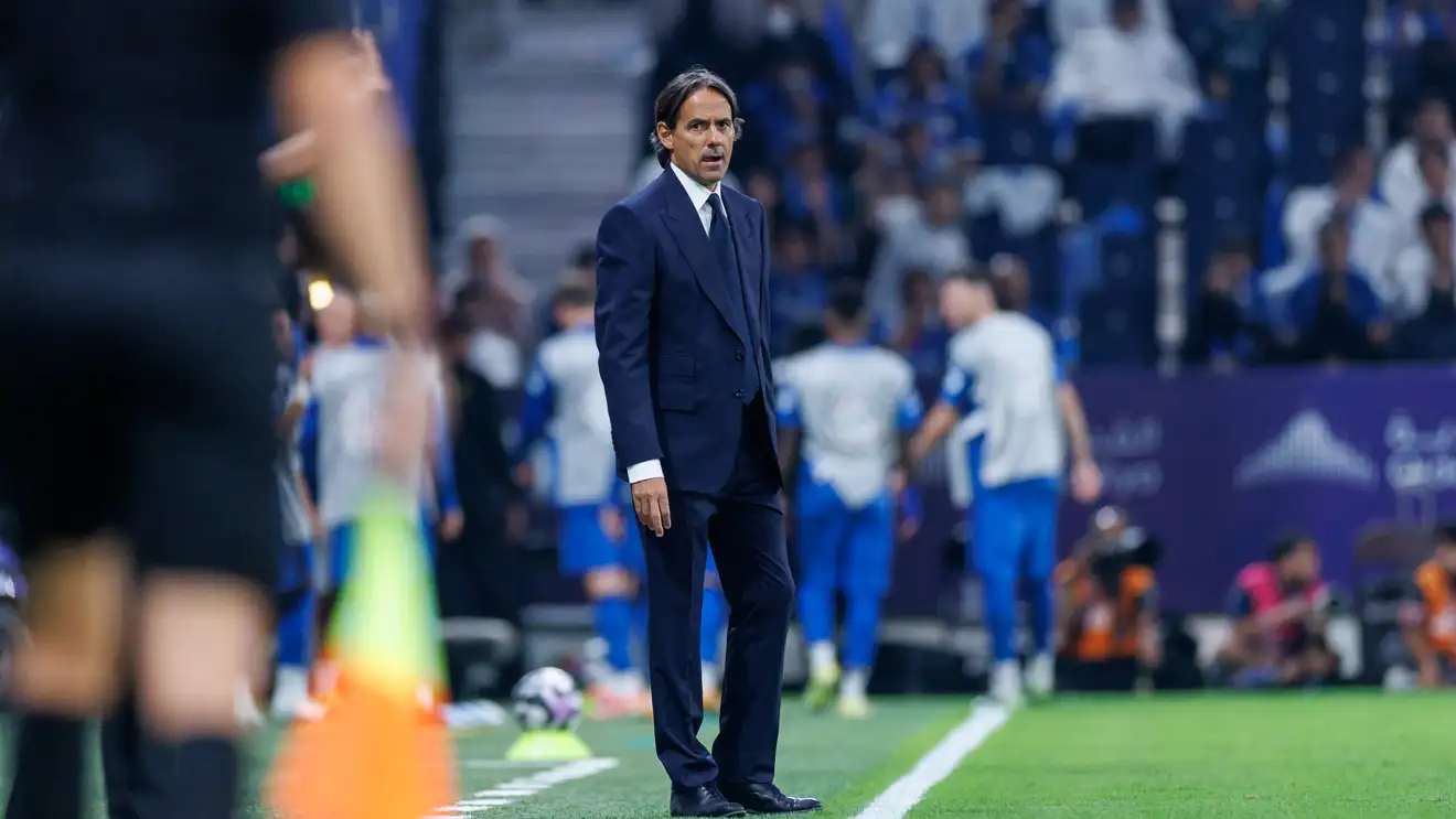إنزاجي يفتح باب الرحيل لثلاثي الهلال السعودي