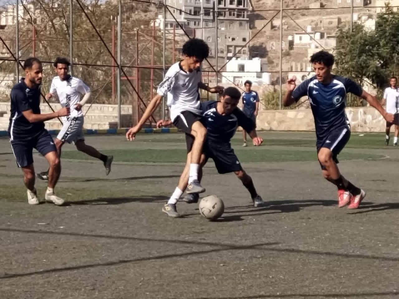 جامعة السعيد تتعادل مع اسود المعافر واطلس يكسب وكالة المقبلي في بطولةجامعة تعز الكروية