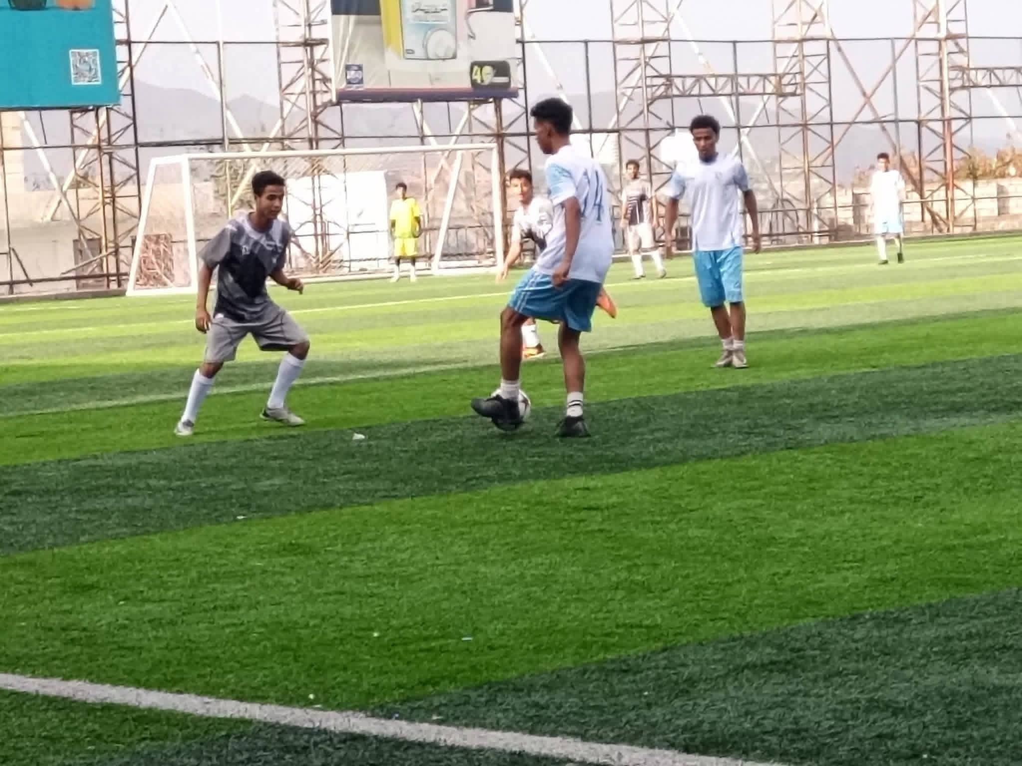 العلوم التطبيقية وفجر الأمل يحجزان مقعديهما في ربع نهائي البطولة الكروية الرمضانية بجامعة تعز